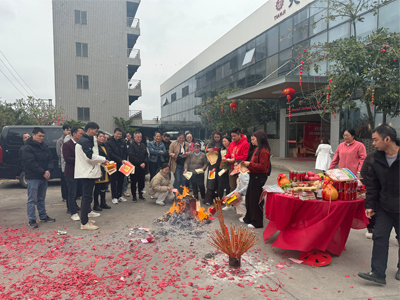 正月初十臺靈機(jī)電開工大吉，龍騰虎躍啟新程！