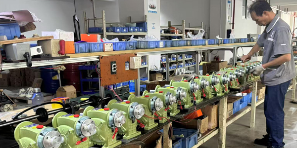 蝸輪減速機(jī)在物流輸送線中的關(guān)鍵作用是什么？