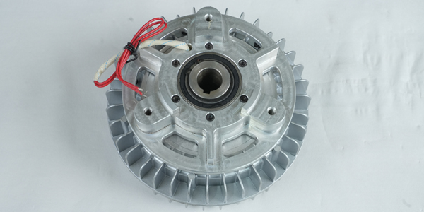 磁粉剎車器在自動(dòng)模切機(jī)中如何提升運(yùn)行效率？