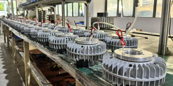 臺(tái)靈機(jī)電磁粉剎車器作用竟然這么強(qiáng)大！