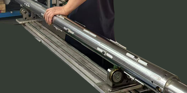 臺(tái)靈氣脹軸與眾不同？自動(dòng)切紙機(jī)收卷選擇3寸鋼氣脹軸廠家揭秘